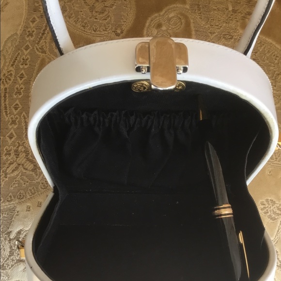 ❌SOLD Authentic Fendi top handle bag satchel white - Picture 5 of 8